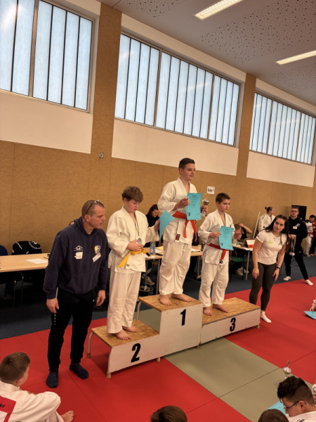 011_Pokal_Holth