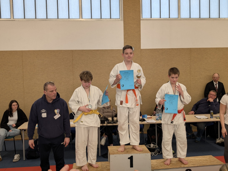 021_Pokal_Holth